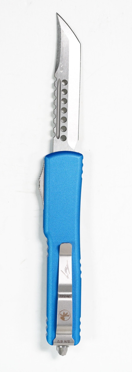Microtech 419-10BLS UTX-70 Hellhound Blue Handle - Image 2