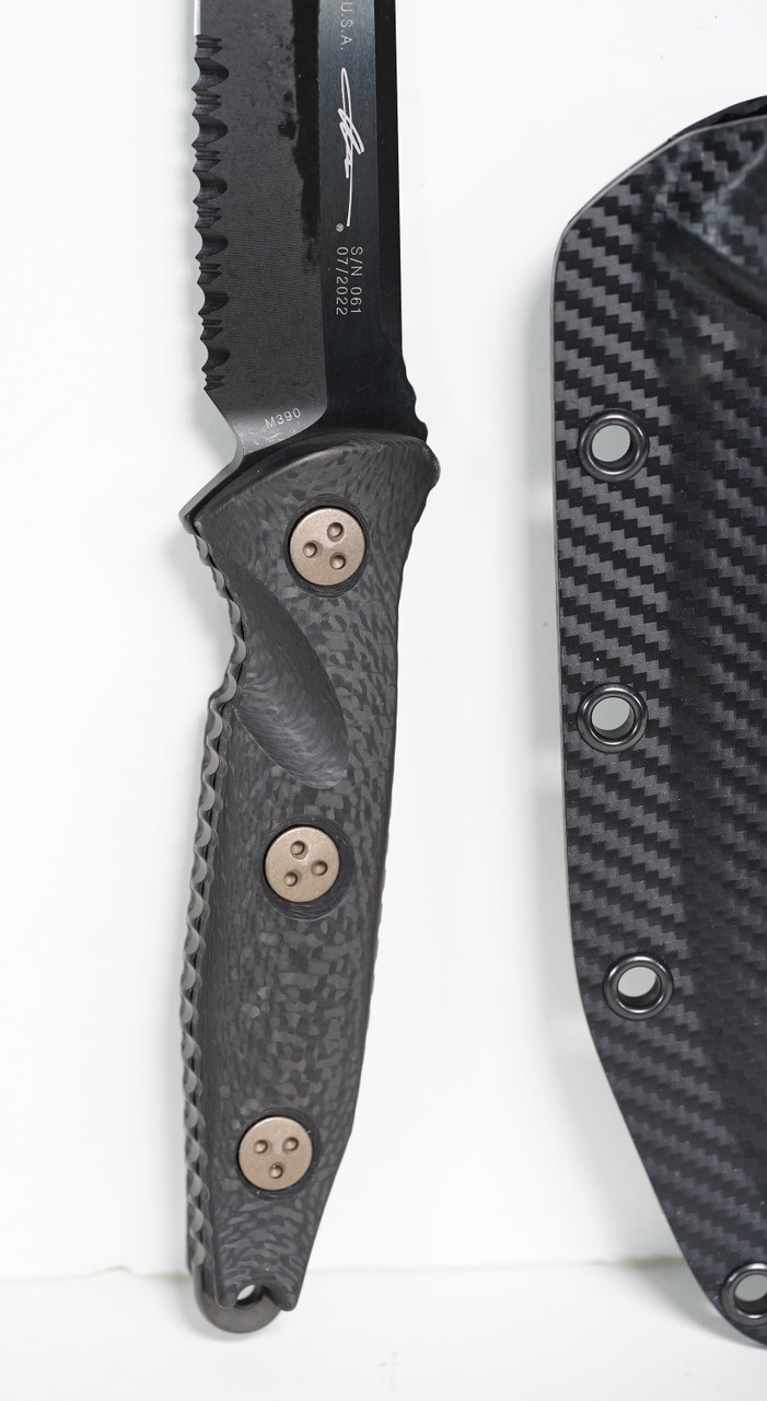 Microtech 113-2DLCCFS SOCOM Alpha Black, Carbon Fiber Handle - Image 5