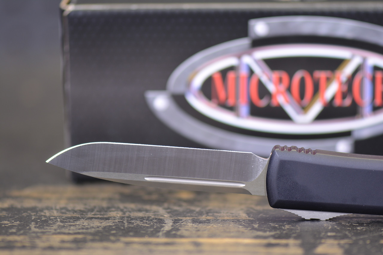 Microtech 121-4 Ultratech Satin, Black Aluminum Handles - Image 5