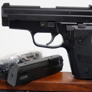 Sig Sauer P229 40SW factory box
