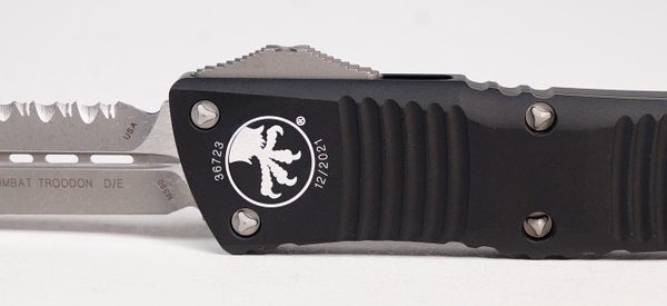 Microtech 142-12AP Combat Troodon Apocalyptic, Black Handle