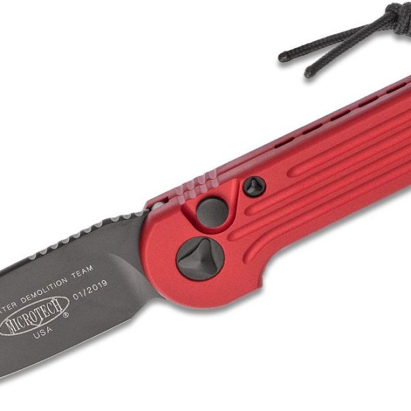 Microtech 135-1RD LUDT Black Plain Blade, Red Handles