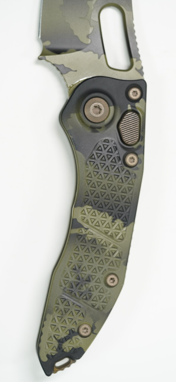 Microtech 169-1UCS Stitch Green Camo Spear Point Blade - Image 3